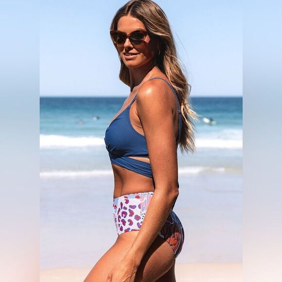 Kamoni V Neck Twist Back Tie Push Up Bikini size Small NWT in packaging - Picture 2 of 8